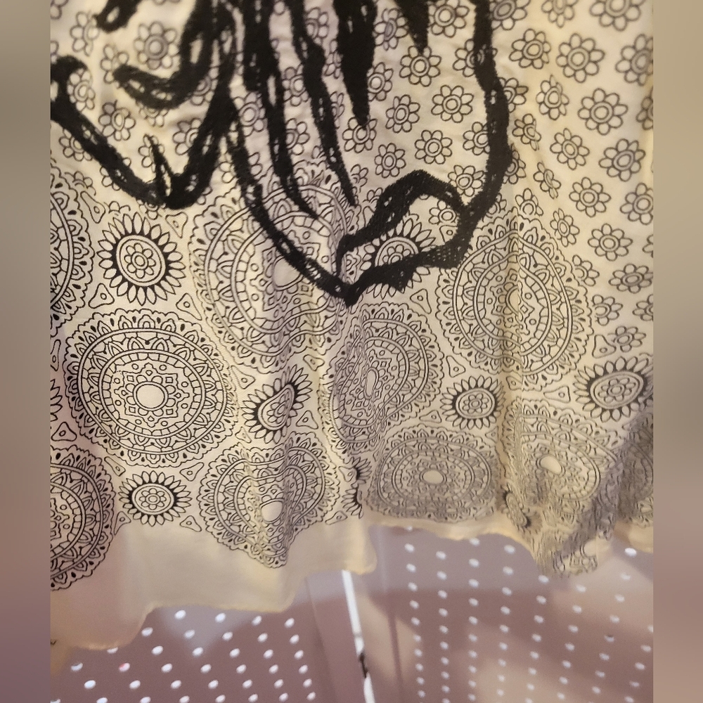 🎀CLEARANCE🎀 ESLEY Cream and Black Sleeveless Halter Sun Dress W Keyhole - Picture 4 of 7